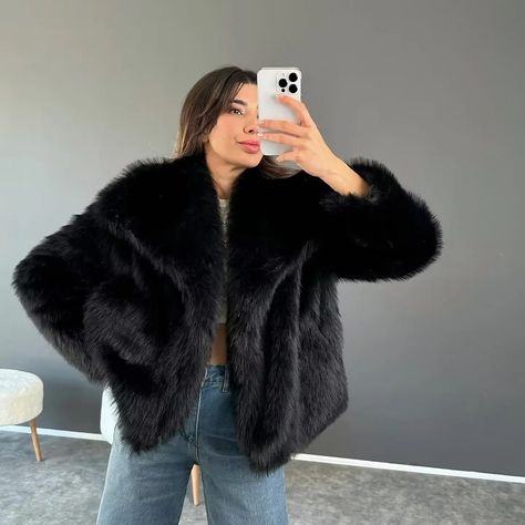 🤩Trend faux fur coat in affordable price only at shikpik.com 🔥20% off - hurry up buy yours before price goes up Lapel Collar Coat, Black Fur Coat, Trendy Coat, Faux Fur Cropped Jacket, Fluffy Jacket, Outwear Women, Winter Chic, Trendy Winter, Woven Jacket