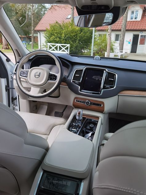 Volvo Xc90 Interior, Volvo Suv, 60 Aesthetic, Dr Car, Volvo Xc, Car Interior Diy, Volvo Cars, Volvo Xc60, Classy Cars