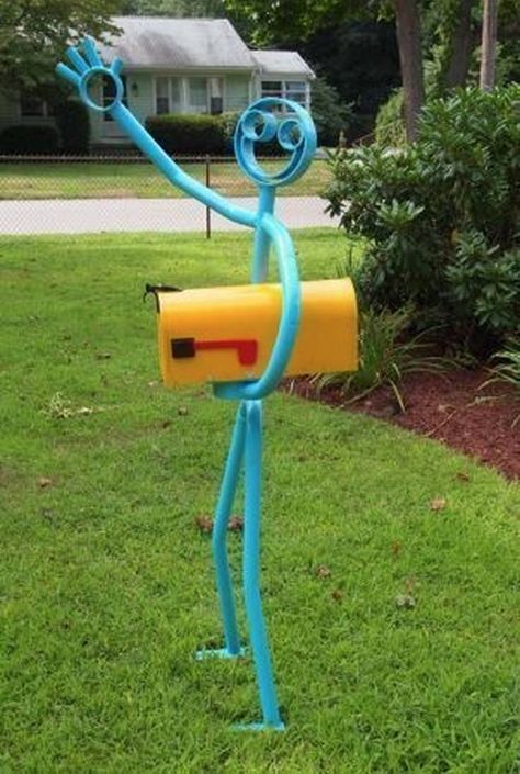 Mail Man's Best Friend Funny Mailboxes, Cool Mailboxes, Unique Mailboxes, Cool Inventions, Welding Projects, Mailbox, Yard Art, Front Yard, Metal Art