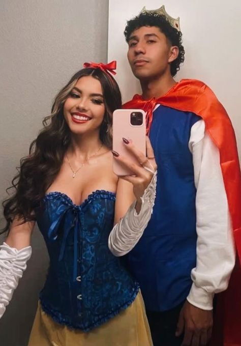 Snow White And Prince Costume, Disney Princess And Prince Costumes, Snow White And Prince Charming Costume, Couples Costumes Princess, Snow White Couple Costume, Princess And Prince Costumes Couples, Prince And Princess Costume, Disney Couple Costumes, Prince Charming Costume