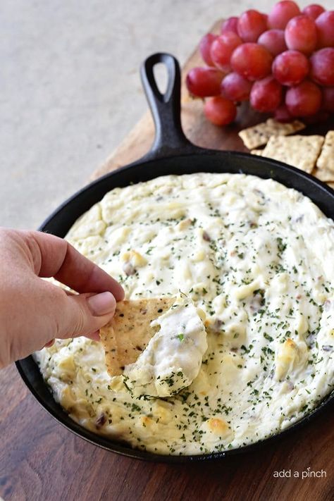 Blue Cheese Dip Recipe, Blue Cheese Recipes, Dip Recipes Appetizers, Cheese Dip Recipe, Blue Cheese Dip, Bacon Dip, Cheese Dip Recipes, Dip Recipes Easy, Snack Dip