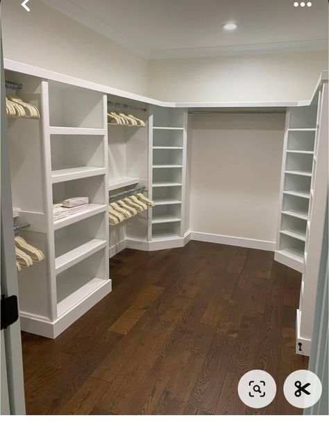 Cedar Walk In Closet, Walk In Closet Ideas With Shoe Rack, Closets With Windows, Closet Organization Ideas With Mirror, Large Walkin Closet Ideas, Walk In Closet Renovation Ideas, Closet Designs With Window, Walk In Closet With Mirror, Bedroom Modern Ideas