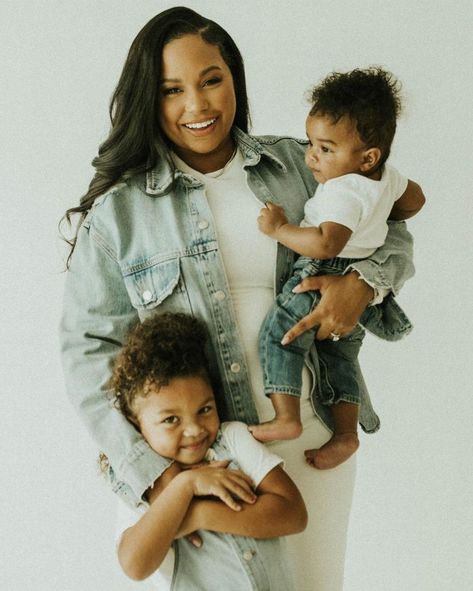 TEEN Mom Cheyenne Floyd revealed her kids Ryder, four, and Ace, six months, have been “signed with a print and commercial agency.” The proud new Teen Momager announced the news with some of the children’s new professional photographs on her Instagram amid the anticipation of the explosive premiere of Teen Mom: Family Reunion. Cheyenne, 29, […] Cheyenne Floyd, Secretly Married, Mommy And Me Photo Shoot, Sports Celebrities, Celebrity Families, Top Celebrities, Photoshoot Inspo, Disney Kids