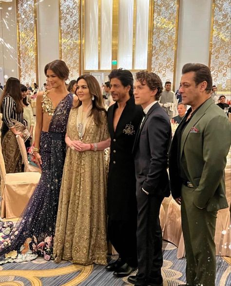 Nita Mukesh Ambani Cultural Centre, ऐश्वर्या राय, Pakistan Match, Mukesh Ambani, Nita Ambani, Cultural Centre, Karan Johar, Gala Events, Shah Rukh Khan