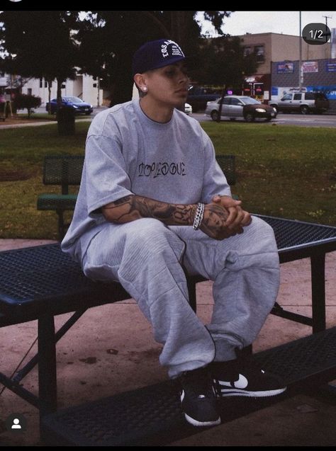 Cholo/chicano ouitfits Cholo Style Men Gangsters, Cholo Outfit Men, Chicano Outfits Men, Cholo Style Men, Chicano Outfits, West Coast Outfits, Hiphop Outfit Men, Chicano Streetwear, Chicano Clothing