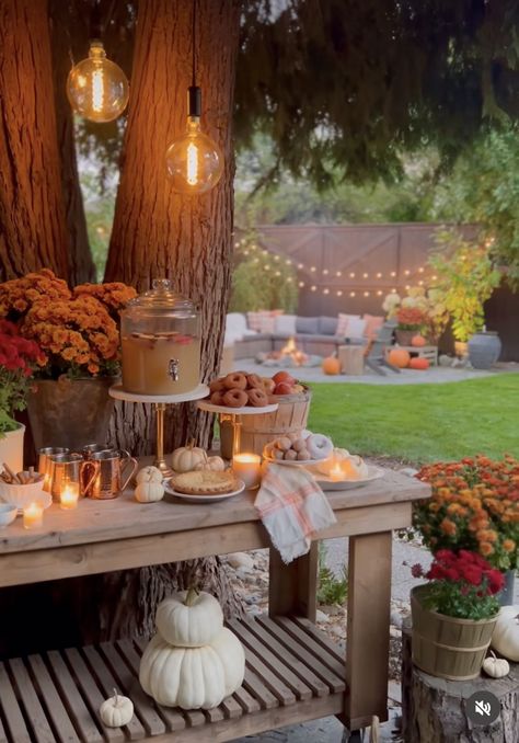 Fall Wedding Donuts And Cider, Apple Cider Table, Fall Cider Bar, Fall Apple Cider Bar, Wedding Apple Cider Bar, Fall Decor Party Ideas, Fall Aesthetic Party, Apple Cider Donuts Wedding, Cider Donuts Wedding