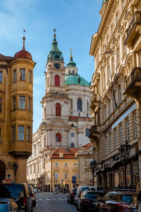 Prague Aesthetic Vintage, Inter Railing, Prague Aesthetic, Prague Architecture, City Wallpapers, Watercolor City, Architectural Sculpture, Architecture Sketchbook, European Architecture