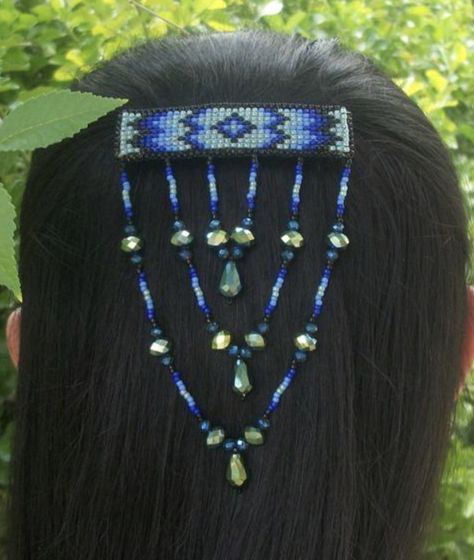 Beaded Hair Clip, Indigenous Beading, Beaded Barrettes, Textile Earrings, Native American Beadwork Patterns, Bead Hair, Beaded Braclets, Seed Bead Jewelry Patterns, Native Beading Patterns