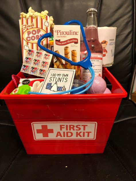 First Aid Gift Ideas, First Aid Basket Ideas, First Aid Gift Basket, Care Package For Injured Friend, Gift Basket After Heart Surgery, Gallbladder Surgery Gift Basket, Get Well Basket For Kids Broken Arm, Post Surgery Gift Basket Tonsels, Recovery Gift Basket