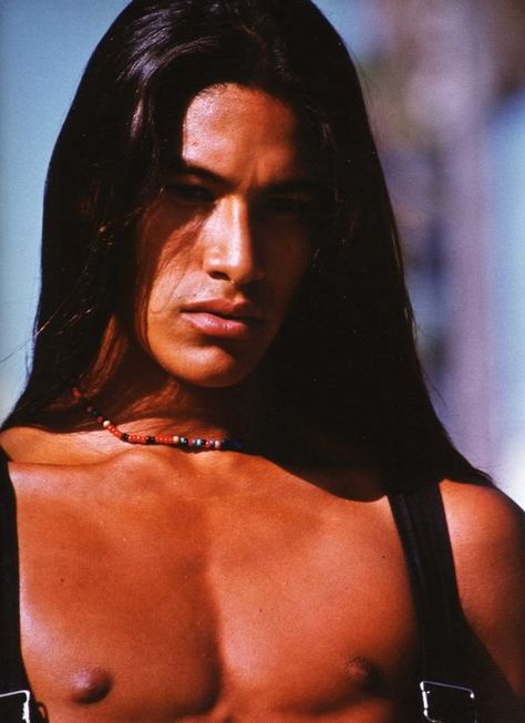 photos of native american men Rick Mora, Native Beauty, Native American Actors, Native American Men, American Guy, American Men, American Model, Native American Peoples, Male Character