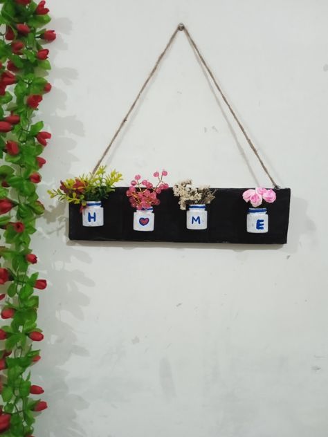 👉Beautiful wall hanging❤||wall hanging craft #diywallhanging#wallhanging#wastereuse#shorts#pintrest Wall Hanging Crafts With Paper, Diy Wall Hanging Crafts, Craft From Waste Material, Beautiful Wall Hanging, Hanging Diy, Easy Diy Room Decor, Hanging Craft, Lippan Art, Fabric Paint Designs