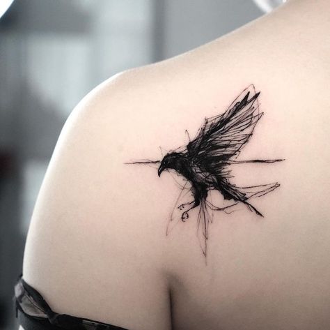 Neck And Shoulder Tattoos, Shoulder Tattoos For Females, Black Crow Tattoos, Female Tattoo Designs, Crow Tattoos, Tatuaje Trash Polka, Rabe Tattoo, Gotik Tattoo, Crow Tattoo Design