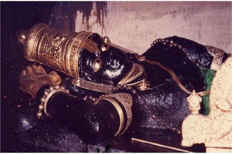 Darshanam of Sri Ranganatha Swamy, Sri Rangam! Reclining Pose, Faith Stories, Hindu Symbols, Shri Hari, Indian Antiques, Sanatan Dharma, Baby Ganesha, Great Philosophers, Lord Balaji