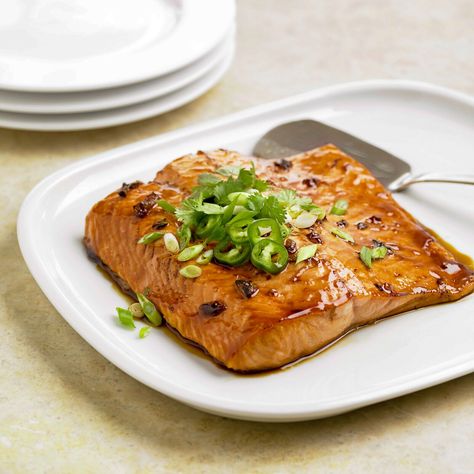 pepper-jelly-soy-glazed-salmon-R132885 Pepper Jelly Salmon, Soy Glazed Salmon, Jalapeno Pepper Jelly, Best Salmon Recipe, Delicious Salmon Recipes, Fish Friday, Salmon Salad Recipes, Salmon Soy Sauce, Jalapeno Pepper