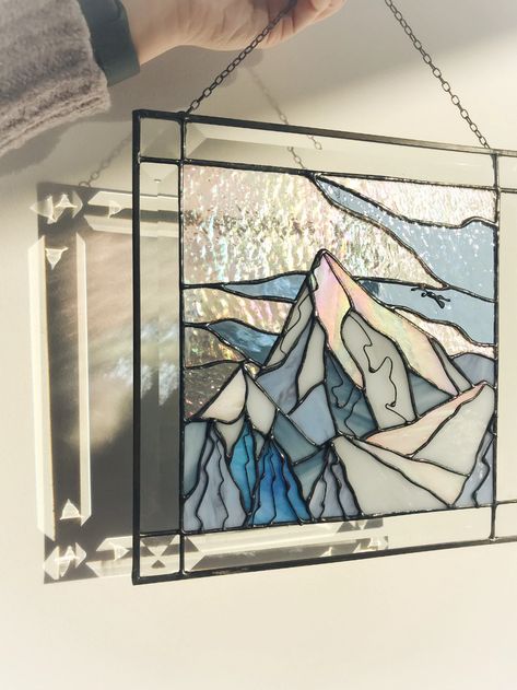 Window Wall Hanging, Garden Window, Modern Stained Glass, Glass Painting Designs, Glass Window Art, Portrait Lighting, Tiffany Stained Glass, Stained Glass Decor, Stained Glass Flowers