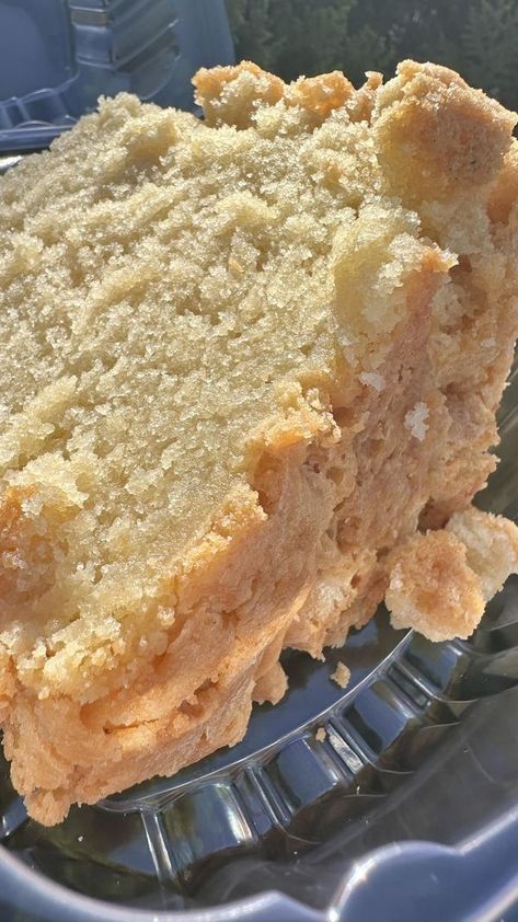 Black Peoples Pound Cakes | Anyone else enjoys a nice crunchy bottom on their pound cake with a nice moist crumb 🥰 | Facebook Crusty Top Pound Cake Recipes, Crusty Top Pound Cake, Easy Moist Pound Cake Recipes, Pound Cake With Crusty Top, Crunchy Top Pound Cake, Krispy Kreme Pound Cake, Betty Crocker Pound Cake Mix Recipes, Black Peoples Pound Cake, Black People Pound Cake Recipes