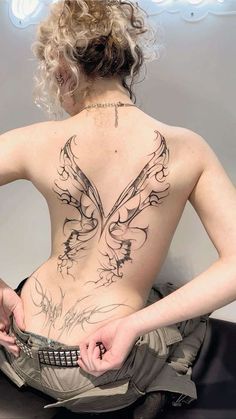 Dragon Wings Tattoo For Women, Fairy Like Tattoos, Dragon Fairy Tattoo, Gothic Tattoo Back, Gothic Fairy Wings Tattoo, Dark Fairy Wings Back Tattoo, Swan Wings Tattoo, Cybersigilism Wings Tattoo, Fine Line Wing Tattoo