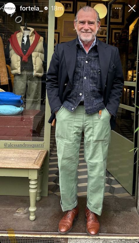 Fatigue Pants Outfit Men, Sprezzatura Style, Alessandro Squarzi, Japanese Street Fashion Men, Older Mens Fashion, Fatigue Pants, Men's Denim Style, Pants Outfit Men, Navy Chinos