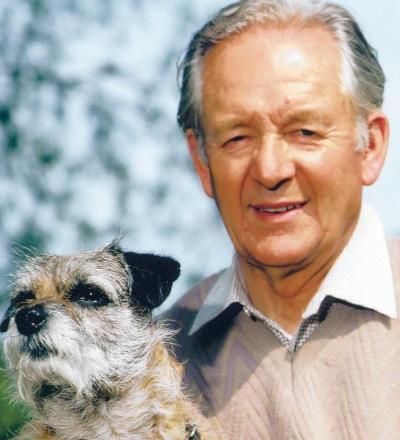 FIRM FRIENDS: Alf with Border terrier Bodie James Herriot Quotes, Soul Meaning, James Herriot, Veterinary Surgeon, Profile Avatar, Yorkshire Dales, Border Terrier, Sunderland, Favorite Authors