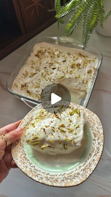 Custard Bread Recipe, Whipped Cream Pudding Dessert, Bread Custard Recipe, Arabian Bread Pudding, Bread Custard Pudding, Arabian Pudding Recipe, Pudding Whipped Cream Dessert, Milk Sweet Recipes Indian, Simple Pudding Recipes