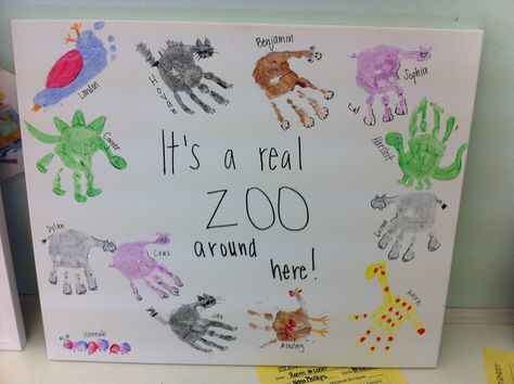 Z - Zoo animal hand prints Animal Art For Infants, Art For Infants, Jungle Crafts, Jungle Animal Art, Zoo Crafts, Zoo Animal Crafts, Zoo Art, Animal Art Projects, Animal Crafts For Kids