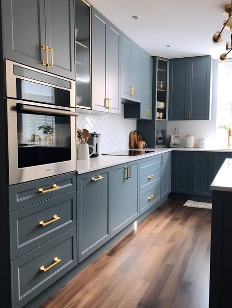 Blue Kitchen Cabinets Gold Hardware, Luxury Kitchen Island, Compact Kitchen Design, Kitchen Design Color, Blue Kitchen Cabinets, Kitchen Design Modern, Transitional Decor Kitchen, Modern Kitchen Interiors, Small Kitchen Decor