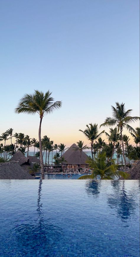 palm trees sunset sunrise pretty sky beach ocean Dominican Republic Punta Cana infinite pool infinity pool palm trees water island blue coconut girl instagram story idea Punta Cana Snapchat, Travel Punta Cana, Punts Cana Aesthetic, Punta Cana Dominican Republic Aesthetic, Sunset With Beach, Punta Cana Aesthetic, Punta Cana Pictures, Infinite Pool, Punta Cana Vacation