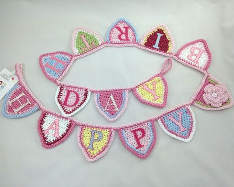 happy birthday crochet bunting Crochet Happy Birthday Garland, Crochet Birthday Bunting, Crochet Happy Birthday Banner, Crochet Happy Birthday, Crochet Banner, Crochet Garlands, Birthday Crochet, Angels Crochet, Crochet Birthday