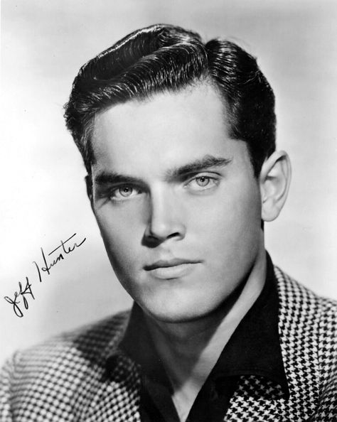 Jeffrey Hunter ©2019bjm Jeffrey Hunter Actor, Men Actors, Jeffrey Hunter, Blake And Ryan, James Dean Photos, Vintage Stars, Men Are Men, Star Trek Original Series, Retro Makeup