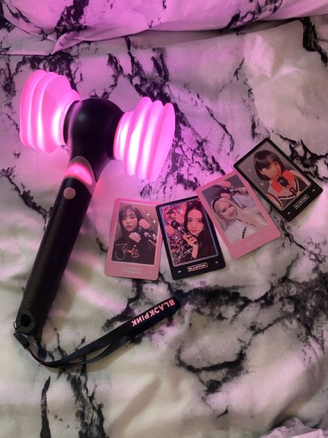 Tair_nackash Black Pink Lightstick, Blackpink Light Stick, Album Blackpink, Blackpink Lightstick, Pink Walpaper, Blackpink Concert, Blackpink Square Up, Blink Book, Light Stick