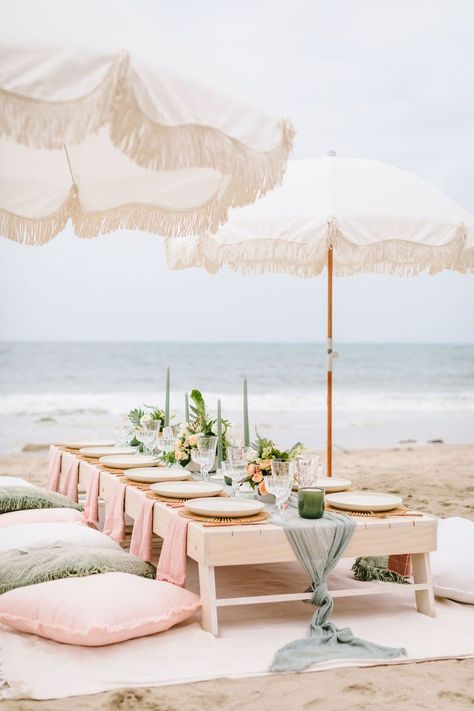 Chic sage and pink tropical style tablescape beach picnic at Rosewood Miramar Beach, Santa Barbara #bridalproposalbrunch #bridalproposalparty #bridalproposalideas #bridalproposalpicnic #bridalproposaldecorations #bridalshowerpicnic #bachelorettepicnic #beachpicnicparty #beachpicnic #bridalpicnic #bridalpicnicideas #santabarbarabeach #sageandpinktablescape #sageandpinkweddingcolors #henspicnic #bachelorettepartyideas #santabarbarawedding #styledpicnic #bridallunchpicnic #tropicalpicnic Bridal Picnic, Bridal Lunch, Rosewood Miramar, Beach Picnic Party, Picnic Company, Santa Barbara Beach, Beach Birthday Party, Backyard Birthday, Picnic Inspiration