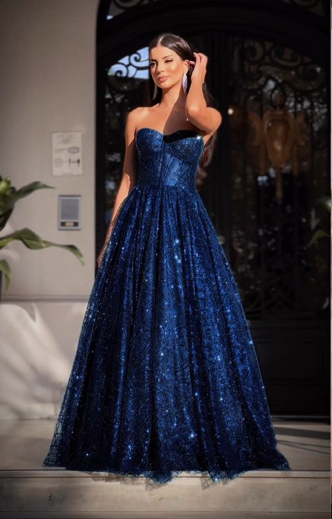 Blue Grad Dresses, Midnight Blue Prom Dresses, Blue Sparkly Dress, Matric Dance Dresses, Sparkly Gown, Sparkly Prom Dresses, Blue Ball Gowns, Stunning Prom Dresses, Elegant Attire