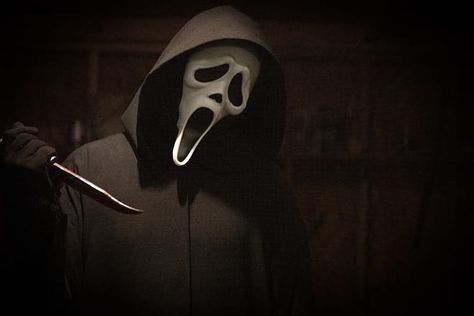 Horror Wallpaper Desktop, Wallpaper Scream, Ghostface Wallpaper, Jasmin Savoy, Horror Wallpaper, Savoy Brown, Melissa Barrera, Scream Vi, Ghost Mask