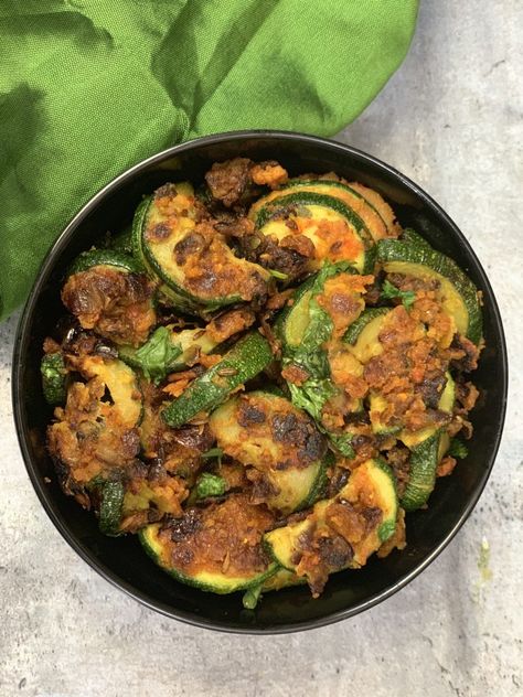 zucchini besan sabzi Zucchini Recipes Indian, Vegetarian Zucchini Recipes, Zucchini Recipe, Recipe Indian, Veggie Delight, Gram Flour, Recipes Indian, Vegetarian Recipe, Chickpea Flour