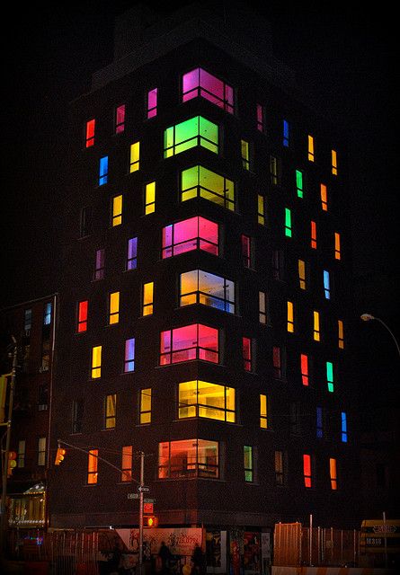 Plateia.co #CreatividadsinLimites #PlateiaColombia  #diseño #design #arquitectura  #architecture Estado D'Alma #architecture ☮k☮ Multi Color Aesthetic, Colour Architecture, Facade Lighting, Colorful Lights, Rainbow Aesthetic, City Aesthetic, World Of Color, Light Art, Landscape Architecture