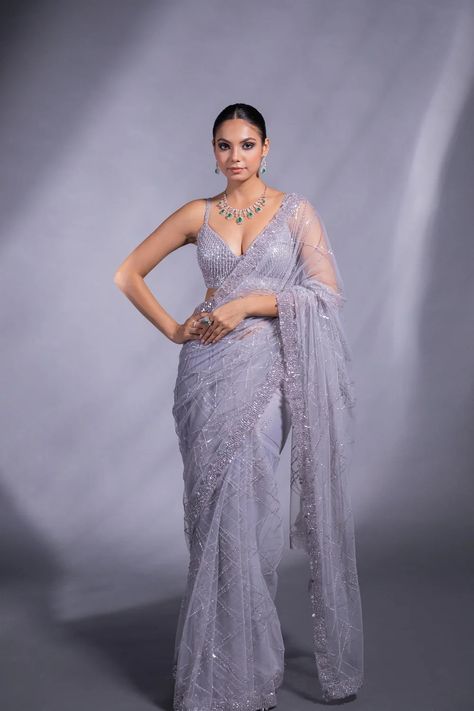 Tulle Saree, Net Saree Blouse, Celebrity Stylist, Fancy Sarees Party Wear, Modern Saree, Usa Women, Traditional Indian Dress, Party Sarees, Simple Sarees