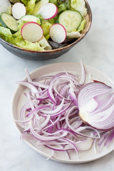 Yes, You Can Put Raw Onions in Your Salad. But Do This First! Crunchy Onions, Food Charts, Homemade Seasonings, Grain Free Recipes, Cooking Guide, Red Onions, Cooking Basics, Food Help, Cooking Instructions