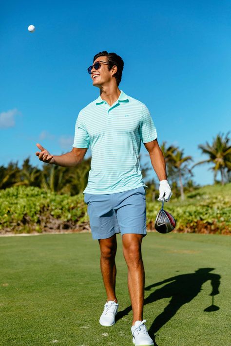 Golf Polo Shirt Outfit Men, Man In Polo Shirt, Men's Golf Fashion, Trendy Golf Outfits Men, Men’s Golf Style, Men’s Golf Attire, Mens Golf Outfit Summer, Mens Golf Style, Men Golf Outfit Fashion