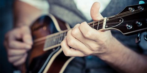 Mandolin Chords, Mandolin Songs, Learning Mandolin, Mandolin Lessons, Acoustic Guitar Chords, The Lumineers, Old Crow Medicine Show, Traditional Song, Music Machine