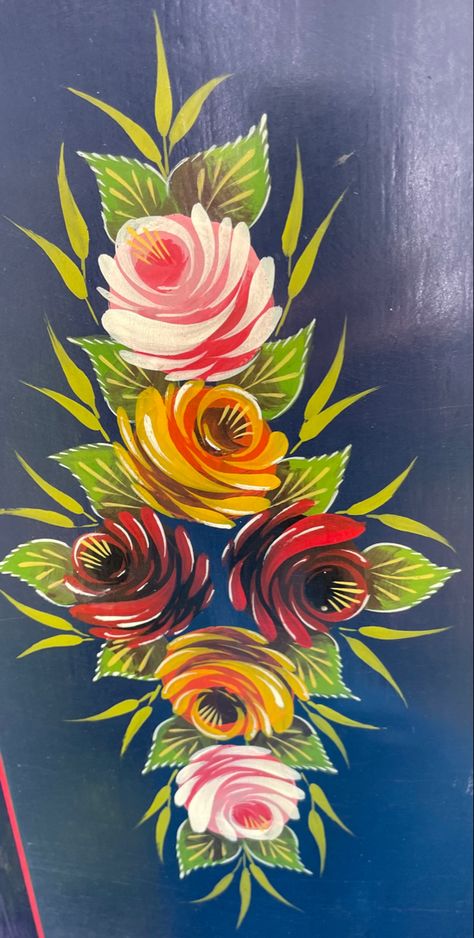 I love the beautiful painted flowers on canal boats. Canal Boat Art Painting, Canal Boat Flowers, Canal Boat Painting, Roses And Castles Canal Art, Barge Painting, Barge Art, Canal Boat Art, Canal Art, Toilet Paper Roll Art