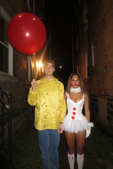 #fashion #costume #couplescostume #it #pennywise #georgie #tiktok #aesthetic #halloween It Couple Costume, Bf And Gf Halloween, Pennywise And Georgie, Penny Wise And Georgie Costume, It And Georgie Costume Couple, Pennywise And Georgie Costume, Pennywise Couple Costume, Plus Size Couples Costumes, Celebrity Couples Costumes