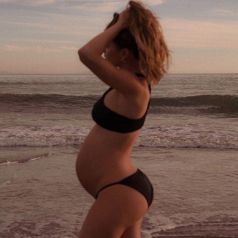 Lauren Gores Ireland Pregnancy | swimming at the beach during golden hour #pregnancyjourney #motherhood #materrnity Pregnant Swimming, Maternity Swim, Motherhood Journey, Pregnancy Journey, Pregnancy Shoot, Maternity Pictures, Pregnancy Photoshoot, Pregnant Women