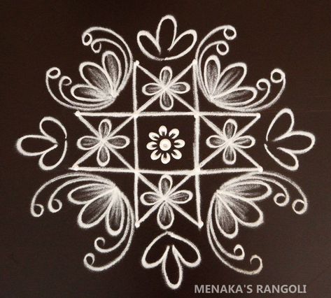 Small Free Hand Rangoli, Easy And Simple Rangoli Designs, New Year Muggulu, Easy Kolam Designs, Muggulu Design Simple, Design Muggulu, Simple Kolam Designs, Simple Rangoli Kolam, Colour Rangoli