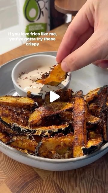 Squash Fries, Acorn Squash Recipes, Healthy Food Facts, Fries Recipe, Low Carb Baking, Recipes Appetizers And Snacks, Slices Recipes, Acorn Squash, Air Fryer Recipes Easy