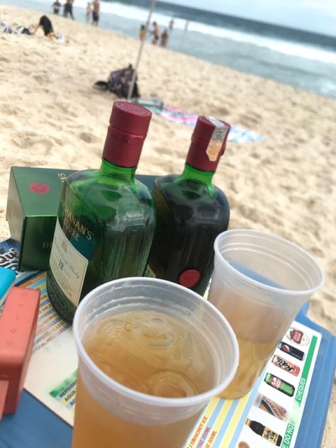 Buchanans Whiskey Fotos, Buchanan Whiskey, Brazil Food, Cute Relationship Pictures, Berlin Photography, Hotel Lobby Design, Dominican Food, Beach Video, Alcohol Party