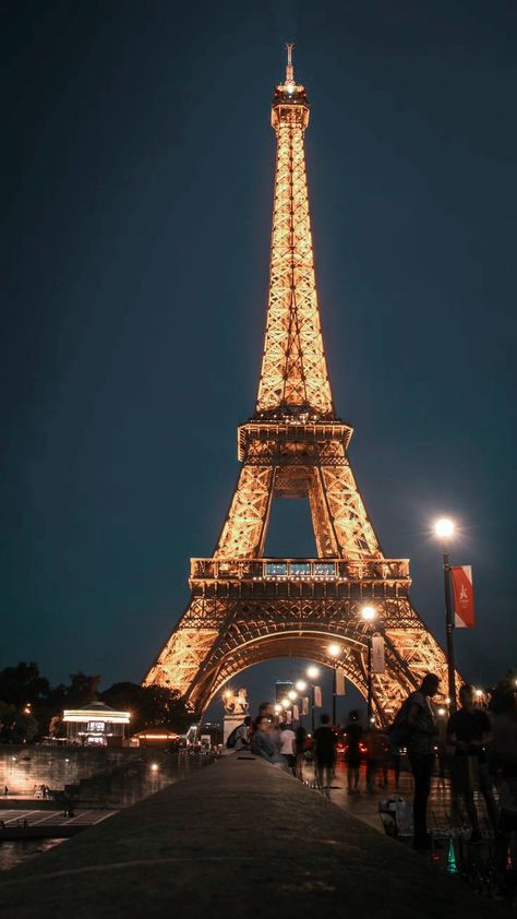 Effile Tower Wallpaper Night, Paris Lockscreen, Night Lockscreen, Iphone Wallpaper Fashion, Drake Drizzy, Paris In Autumn, Eiffel Tower Photography, Eiffel Tower At Night, Aesthetic Paris