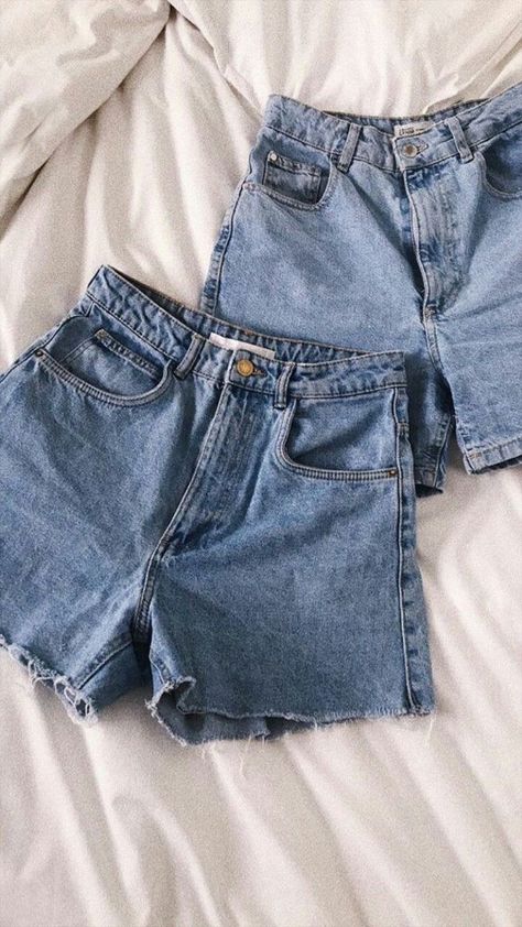 Spandex Shorts Outfit, Shorts Summer Outfit, Jean Short Outfits, Summer Bottoms, Outfit Inspo Summer, Looks Street Style, Cute Jeans, Cute Everyday Outfits, Dream Clothes