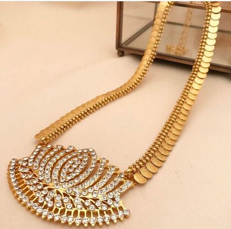 Gold Jewels Design, Antique Necklaces Design, Antique Gold Jewelry Indian, Antique Jewellery Designs, Gold Jewelry Simple Necklace, Beautiful Gold Necklaces, Gold Bridal Jewellery Sets, Antique Bridal Jewelry, Gold Jewelry Stores