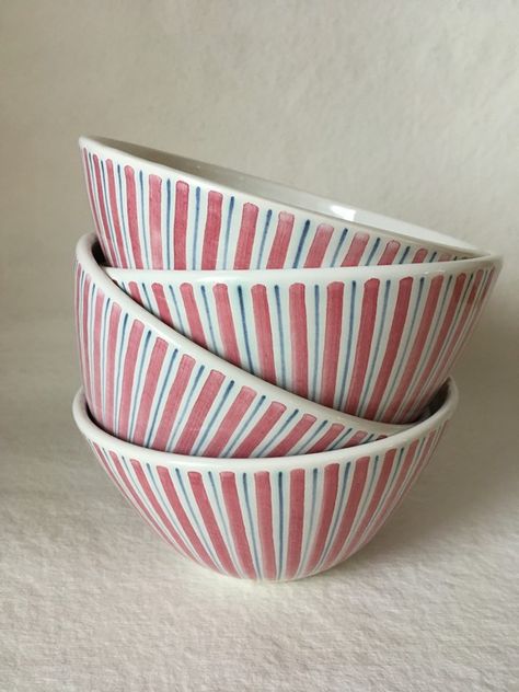 Striped Bowl, Diy Pottery Painting, Diy Bowl, Keramik Design, Diy Pottery, Cereal Bowl, Ceramic Design, Hand Thrown, Pottery Bowls