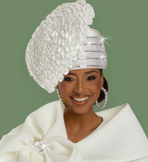 Donna Vinci H12138 1 Pc HAT Colors: Buttercup, Off White MATCHING Skirt Suit Available: Donna Vinci 12138 https://www.divasdenfashion.com/products/donna-vinci-12138h #divasdenfashion #churchhat #whitehat #donnavincihat #derbyfashion #hat #derbyhats #donnavinci #buttercup #ribbondetail #rhinestones #couturemillinery #madhatter #hatinator #hatfashion #couturehat #cogicgrand #cogichat #derbyhat #statementpiece #millinery #weddinghat #cogic #headdress #headpiece #winery #sundayinspiratio... White Church Hats, Classy Hats, Dressy Hats, Derby Fashion, Royal Hats, Couture Hats, Elegant Hats, Inflammatory Foods, Fancy Hats